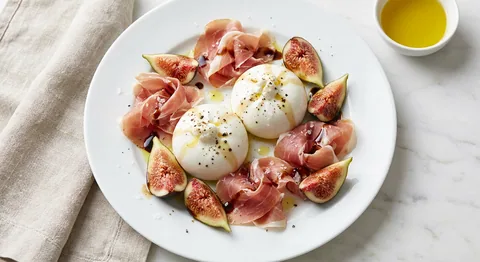 Burrata med proscuitto och fikon