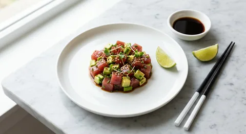Tonfisktartar med soja, sesam och avokado